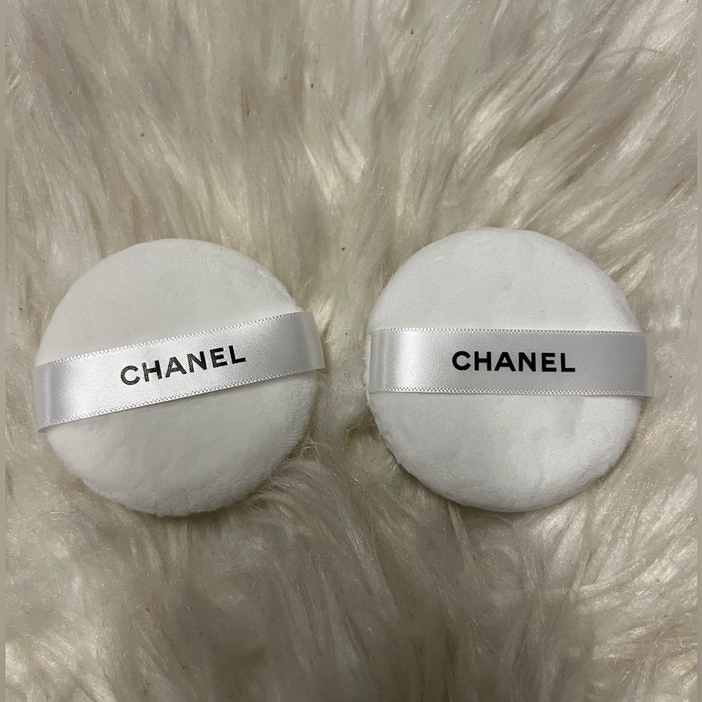 Chanel power puff sponge set